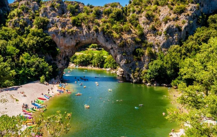 Gite Le Tilleul Vallon Pont D'Arc מראה חיצוני תמונה